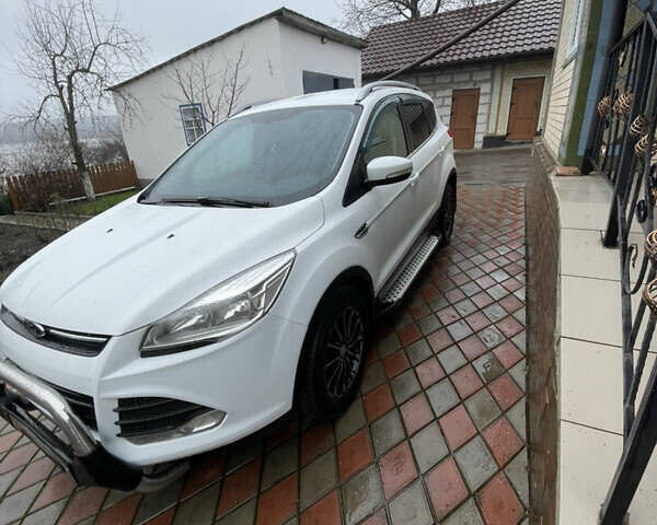 Білий Форд Куга, об'ємом двигуна 2 л та пробігом 301 тис. км за 12400 $, фото 19 на Automoto.ua