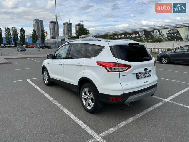 Форд Куга 2013 у Києві на Automoto.ua Білий Форд Куга, об'ємом двигуна 1.6 л та пробігом 126 тис. км за 13000 $, фото 5 на Automoto.ua