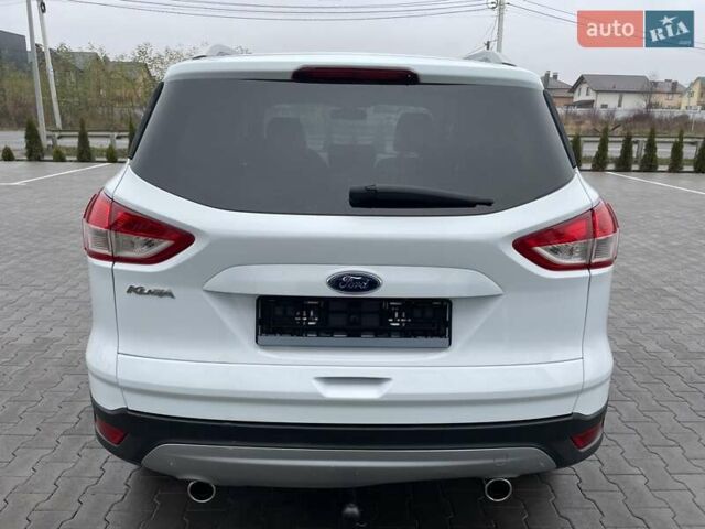 Белый Форд Куга, объемом двигателя 2 л и пробегом 182 тыс. км за 11950 $, фото 5 на Automoto.ua