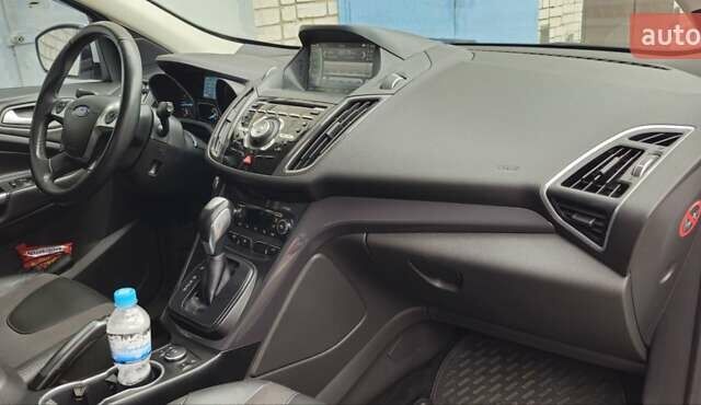 Белый Форд Куга, объемом двигателя 2 л и пробегом 135 тыс. км за 14500 $, фото 44 на Automoto.ua