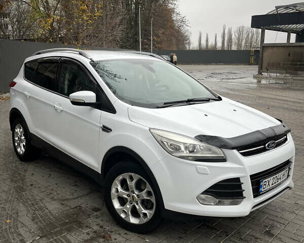 Белый Форд Куга, объемом двигателя 2 л и пробегом 213 тыс. км за 12300 $, фото 3 на Automoto.ua
