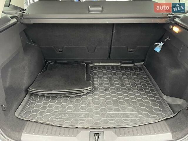 Белый Форд Куга, объемом двигателя 2 л и пробегом 182 тыс. км за 11950 $, фото 46 на Automoto.ua