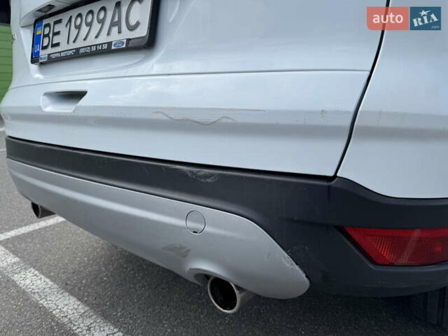 Форд Куга 2013 у Києві на Automoto.ua Білий Форд Куга, об'ємом двигуна 1.6 л та пробігом 126 тис. км за 13000 $, фото 16 на Automoto.ua