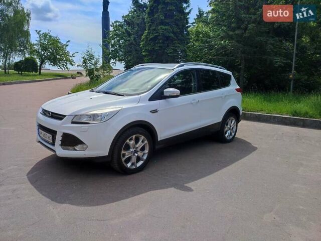 Білий Форд Куга, об'ємом двигуна 2 л та пробігом 204 тис. км за 14300 $, фото 3 на Automoto.ua