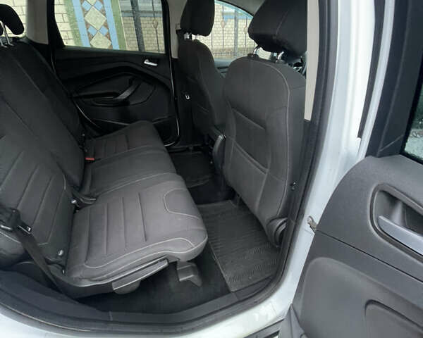 Білий Форд Куга, об'ємом двигуна 2 л та пробігом 301 тис. км за 12400 $, фото 70 на Automoto.ua