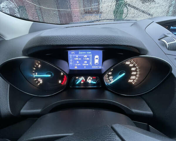 Білий Форд Куга, об'ємом двигуна 2 л та пробігом 301 тис. км за 12400 $, фото 14 на Automoto.ua