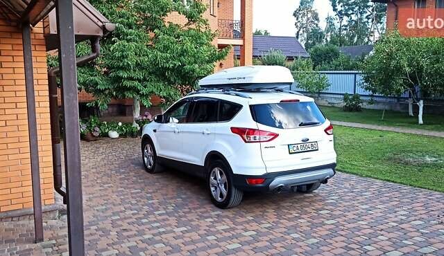 Форд Куга 2013 в Буче на Automoto.ua Белый Форд Куга, объемом двигателя 2 л и пробегом 234 тыс. км за 12000 $, фото 8 на Automoto.ua