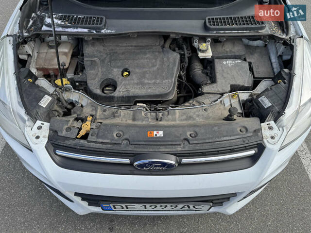 Форд Куга 2013 у Києві на Automoto.ua Білий Форд Куга, об'ємом двигуна 1.6 л та пробігом 126 тис. км за 13000 $, фото 30 на Automoto.ua