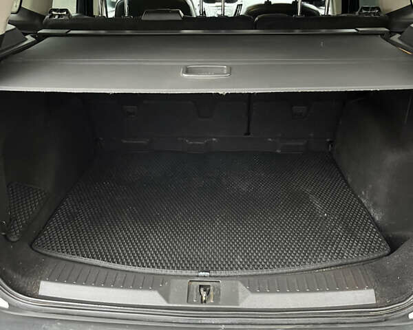 Белый Форд Куга, объемом двигателя 2 л и пробегом 213 тыс. км за 12300 $, фото 12 на Automoto.ua