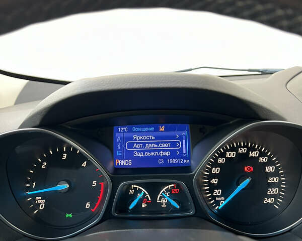 Білий Форд Куга, об'ємом двигуна 2 л та пробігом 198 тис. км за 11800 $, фото 46 на Automoto.ua