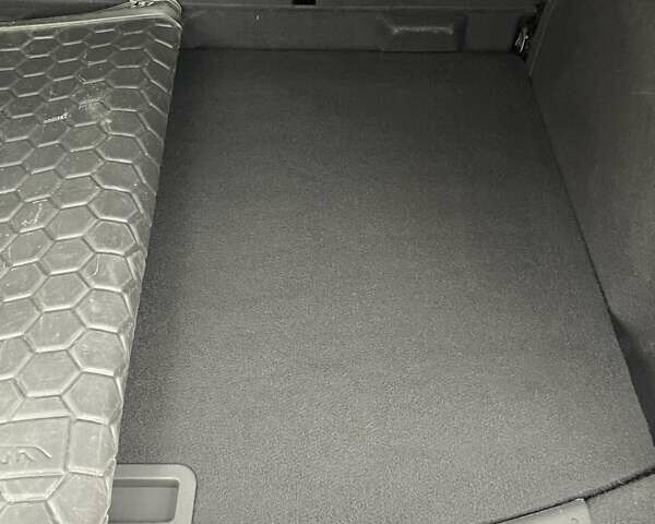 Белый Форд Куга, объемом двигателя 2 л и пробегом 182 тыс. км за 11950 $, фото 47 на Automoto.ua