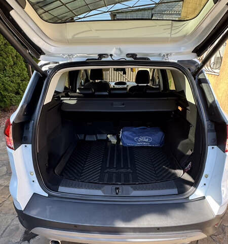 Белый Форд Куга, объемом двигателя 2 л и пробегом 132 тыс. км за 17500 $, фото 10 на Automoto.ua