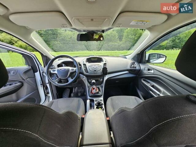 Белый Форд Куга, объемом двигателя 2 л и пробегом 106 тыс. км за 11016 $, фото 50 на Automoto.ua