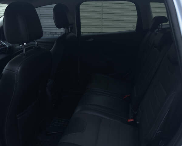Форд Куга 2013 в Полтаве на Automoto.ua Белый Форд Куга, объемом двигателя 2 л и пробегом 253 тыс. км за 11500 $, фото 15 на Automoto.ua