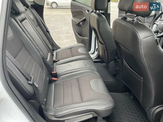 Белый Форд Куга, объемом двигателя 2 л и пробегом 182 тыс. км за 11950 $, фото 54 на Automoto.ua