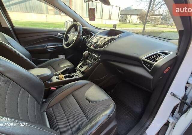 Белый Форд Куга, объемом двигателя 2 л и пробегом 175 тыс. км за 14100 $, фото 8 на Automoto.ua