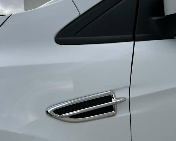 Білий Форд Куга, об'ємом двигуна 2 л та пробігом 198 тис. км за 11800 $, фото 4 на Automoto.ua