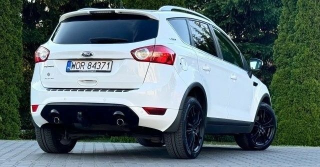 Белый Форд Куга, объемом двигателя 2 л и пробегом 125 тыс. км за 7600 $, фото 4 на Automoto.ua
