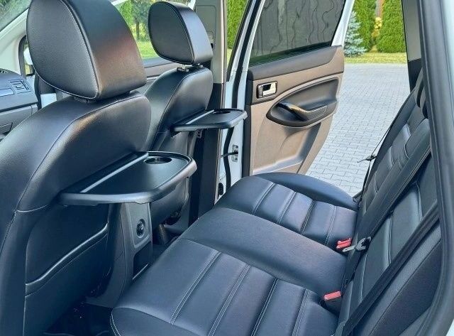 Белый Форд Куга, объемом двигателя 2 л и пробегом 125 тыс. км за 7600 $, фото 10 на Automoto.ua