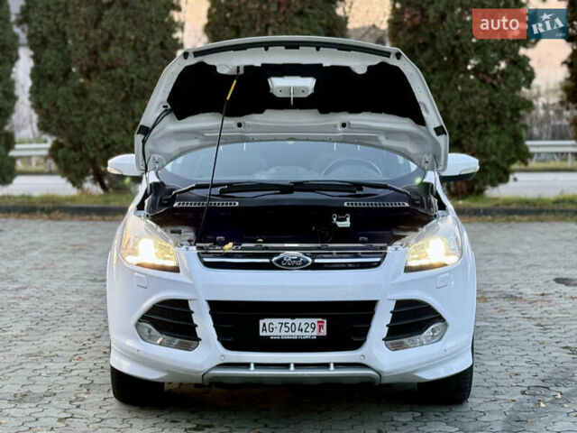 Білий Форд Куга, об'ємом двигуна 2 л та пробігом 205 тис. км за 16499 $, фото 77 на Automoto.ua