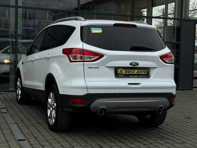 Белый Форд Куга, объемом двигателя 2 л и пробегом 228 тыс. км за 13800 $, фото 4 на Automoto.ua