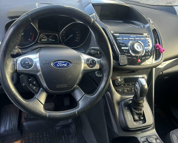 Белый Форд Куга, объемом двигателя 0 л и пробегом 230 тыс. км за 13500 $, фото 6 на Automoto.ua