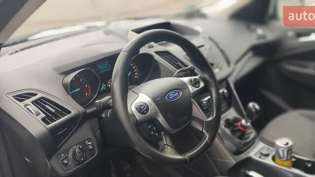 Белый Форд Куга, объемом двигателя 2 л и пробегом 220 тыс. км за 10500 $, фото 2 на Automoto.ua