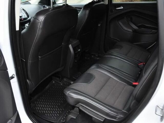 Белый Форд Куга, объемом двигателя 2 л и пробегом 166 тыс. км за 8400 $, фото 15 на Automoto.ua