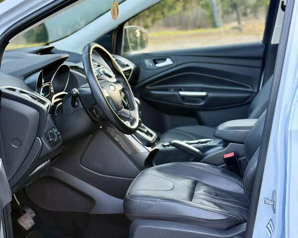 Білий Форд Куга, об'ємом двигуна 2 л та пробігом 205 тис. км за 16499 $, фото 35 на Automoto.ua