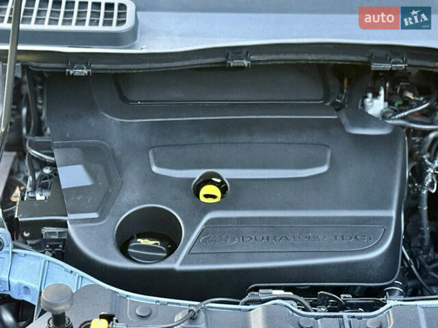 Білий Форд Куга, об'ємом двигуна 2 л та пробігом 205 тис. км за 16499 $, фото 85 на Automoto.ua