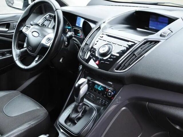 Белый Форд Куга, объемом двигателя 2 л и пробегом 166 тыс. км за 8400 $, фото 11 на Automoto.ua