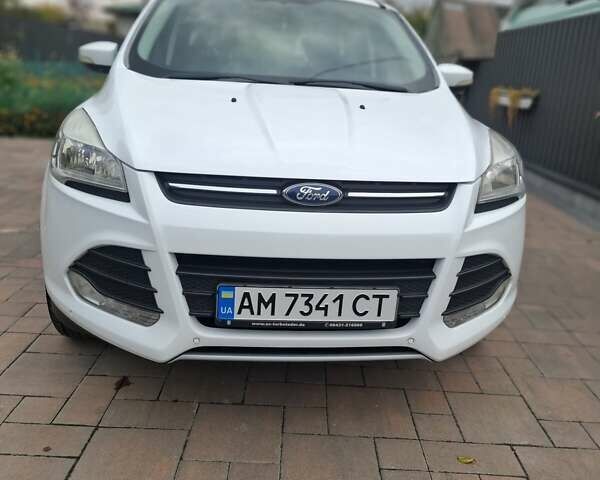 Білий Форд Куга, об'ємом двигуна 2 л та пробігом 183 тис. км за 13500 $, фото 25 на Automoto.ua