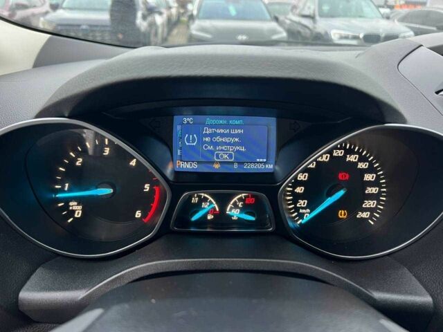 Белый Форд Куга, объемом двигателя 2 л и пробегом 228 тыс. км за 13800 $, фото 15 на Automoto.ua