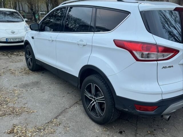 Білий Форд Куга, об'ємом двигуна 0 л та пробігом 235 тис. км за 13500 $, фото 6 на Automoto.ua