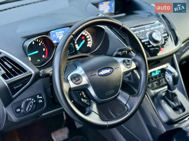 Білий Форд Куга, об'ємом двигуна 2 л та пробігом 205 тис. км за 16499 $, фото 40 на Automoto.ua