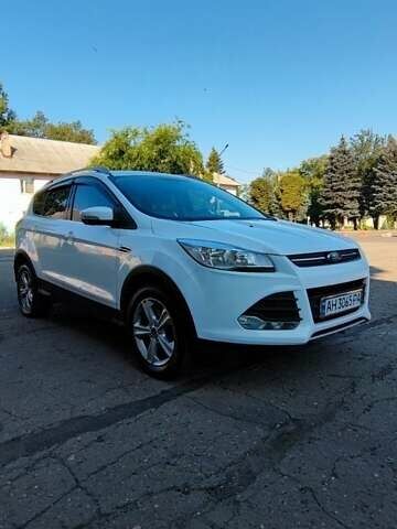 Белый Форд Куга, объемом двигателя 2 л и пробегом 203 тыс. км за 12300 $, фото 4 на Automoto.ua