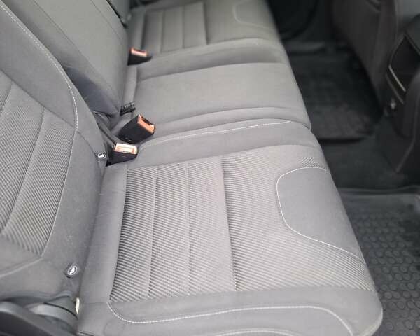 Білий Форд Куга, об'ємом двигуна 2 л та пробігом 183 тис. км за 13500 $, фото 15 на Automoto.ua