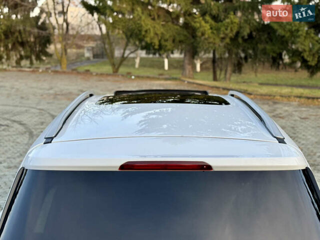 Білий Форд Куга, об'ємом двигуна 2 л та пробігом 205 тис. км за 16499 $, фото 23 на Automoto.ua