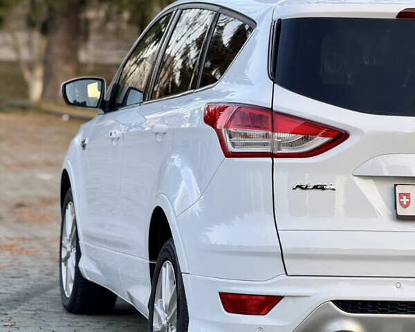 Білий Форд Куга, об'ємом двигуна 2 л та пробігом 205 тис. км за 16499 $, фото 18 на Automoto.ua