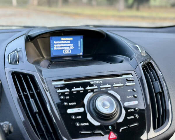 Білий Форд Куга, об'ємом двигуна 2 л та пробігом 205 тис. км за 16499 $, фото 46 на Automoto.ua