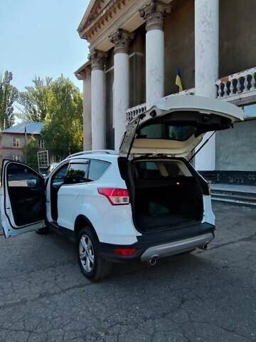 Белый Форд Куга, объемом двигателя 2 л и пробегом 203 тыс. км за 12300 $, фото 5 на Automoto.ua