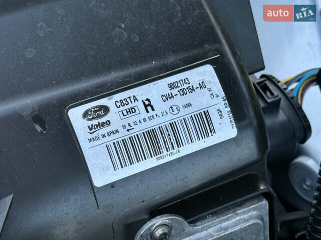 Білий Форд Куга, об'ємом двигуна 2 л та пробігом 205 тис. км за 16499 $, фото 84 на Automoto.ua