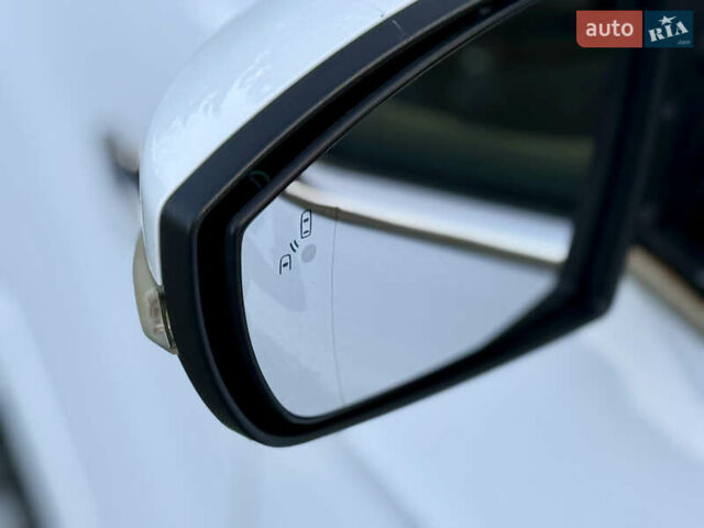 Білий Форд Куга, об'ємом двигуна 2 л та пробігом 205 тис. км за 16499 $, фото 27 на Automoto.ua