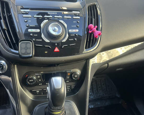 Білий Форд Куга, об'ємом двигуна 2 л та пробігом 209 тис. км за 13700 $, фото 7 на Automoto.ua