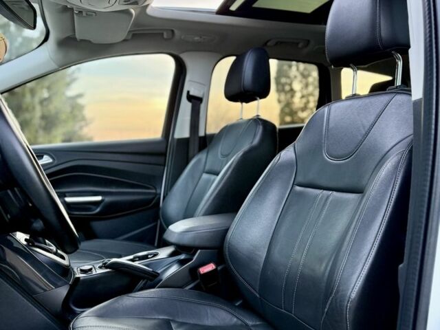 Білий Форд Куга, об'ємом двигуна 2 л та пробігом 205 тис. км за 16499 $, фото 18 на Automoto.ua