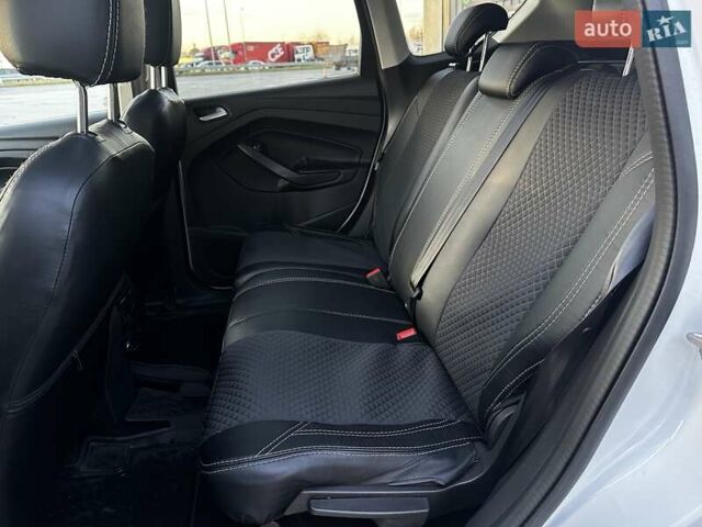 Білий Форд Куга, об'ємом двигуна 2 л та пробігом 170 тис. км за 13499 $, фото 28 на Automoto.ua