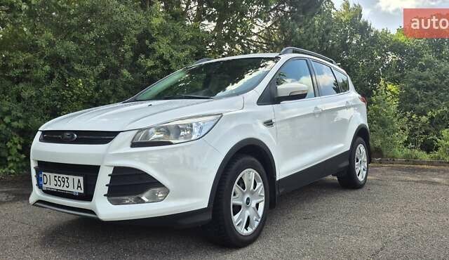 Белый Форд Куга, объемом двигателя 2 л и пробегом 170 тыс. км за 13900 $, фото 10 на Automoto.ua