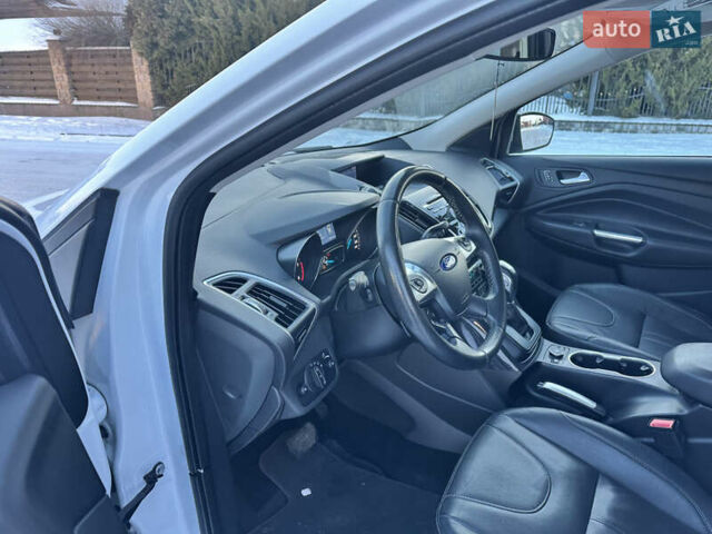 Білий Форд Куга, об'ємом двигуна 2 л та пробігом 258 тис. км за 15500 $, фото 30 на Automoto.ua