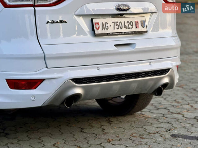 Білий Форд Куга, об'ємом двигуна 2 л та пробігом 205 тис. км за 16499 $, фото 19 на Automoto.ua