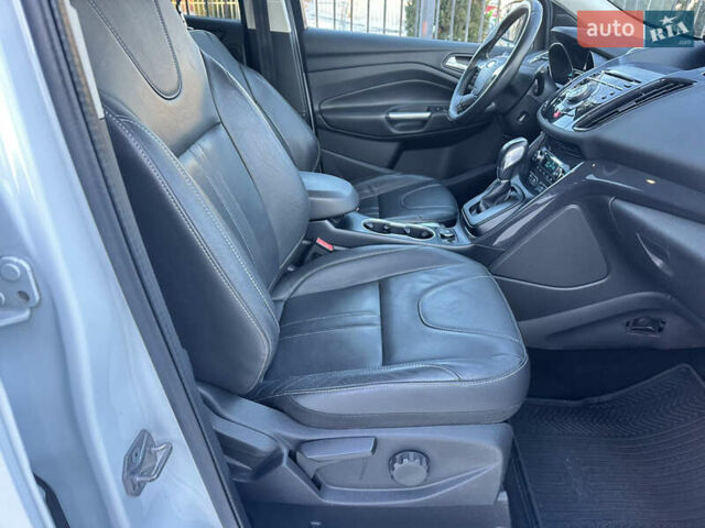 Білий Форд Куга, об'ємом двигуна 2 л та пробігом 258 тис. км за 15500 $, фото 24 на Automoto.ua